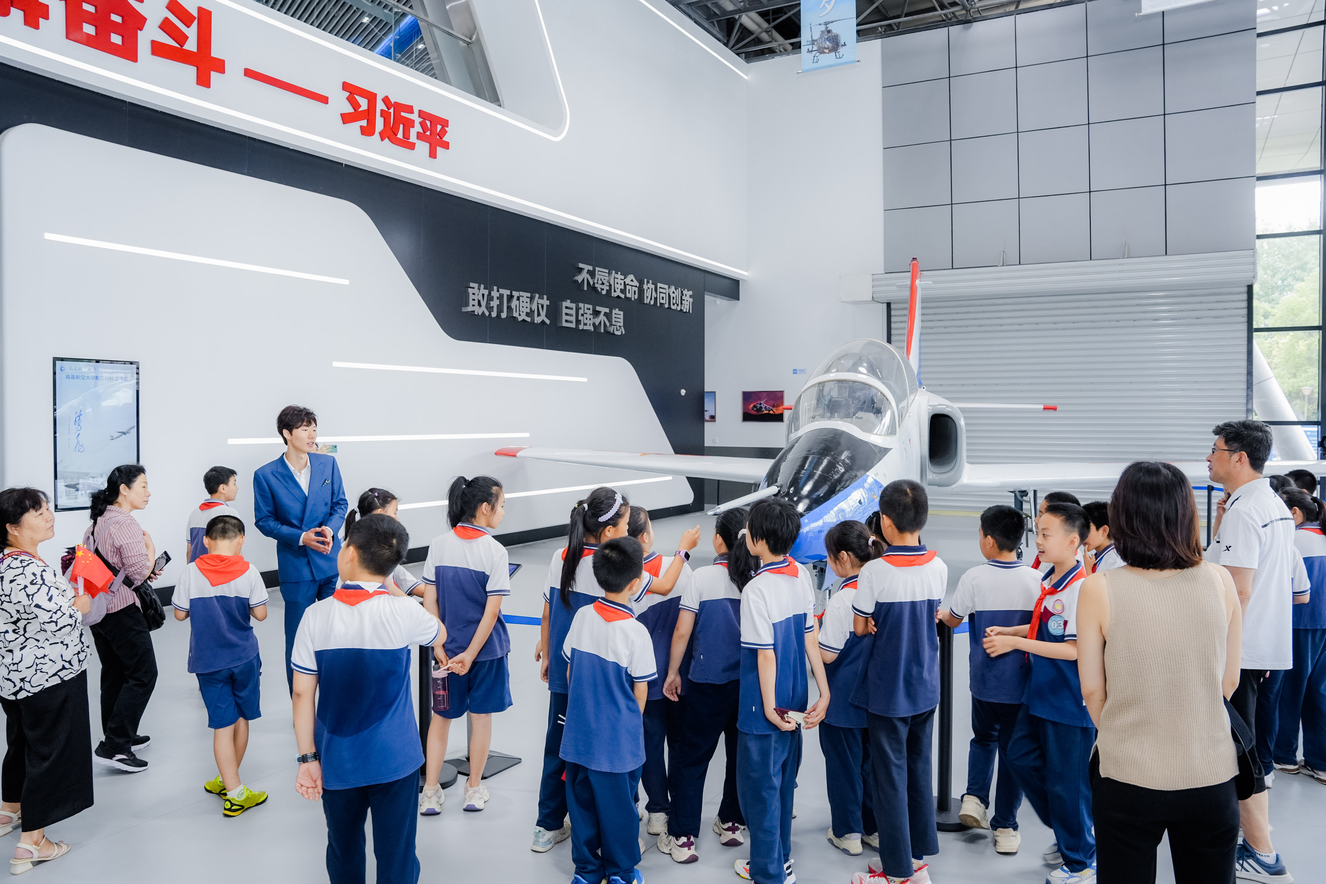 航空馆参观2