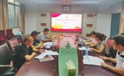 附属学校召开党总支理论学习中心组学习(扩大)会